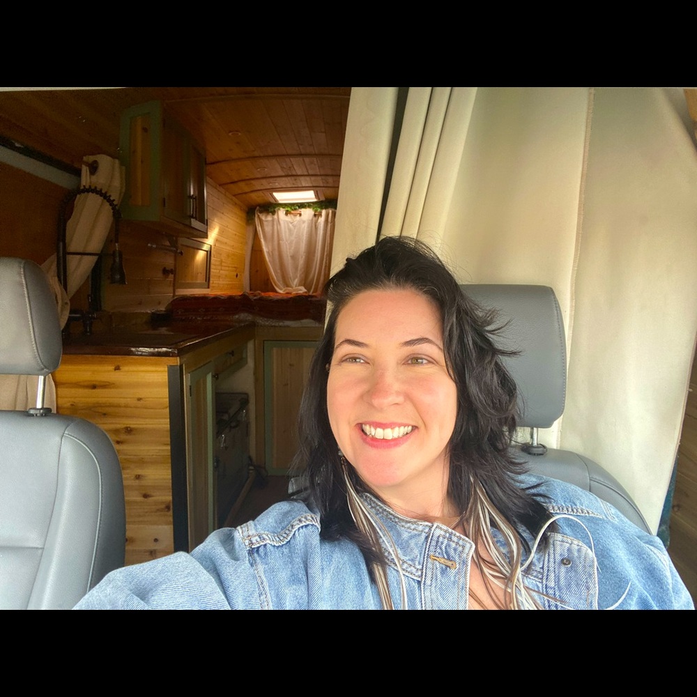 Meet your Posher, April